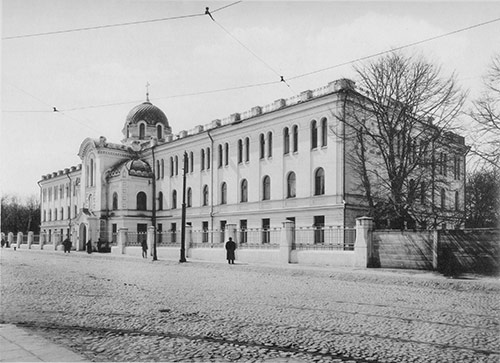 Воскресения Словущего при убежище имени С и А. Тарасовых;из Альбом зданий, принадлежащих Московскому Городскому Общественному Управлению., М., 1910-е1910