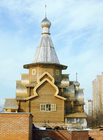 Алексия, митрополита Московского, в Северном Медведкове;2000