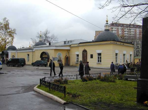 Андрея Первозванного на Ваганьковском кладбище;2000