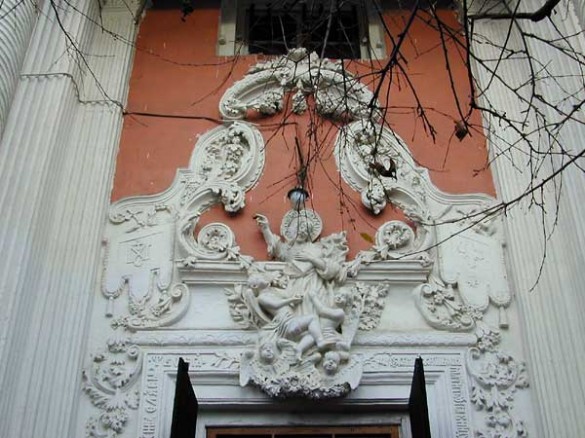 Гавриила Архангела (Меньшикова башня);2000