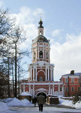 Захарии и Елисаветы в Донском монастыре, над западными воротами;2000