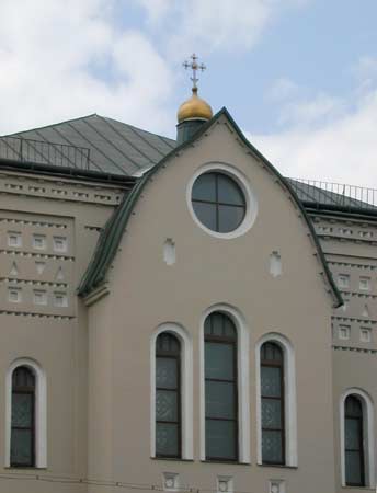 Иверской иконы Божией Матери при Восточно-Европейской нефтяной компании;2000