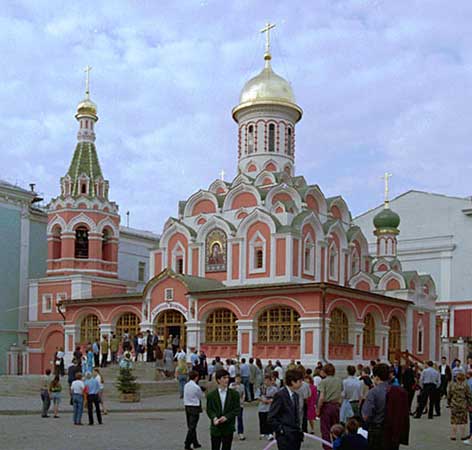 Казанской иконы Божией Матери на Красной площади;2000