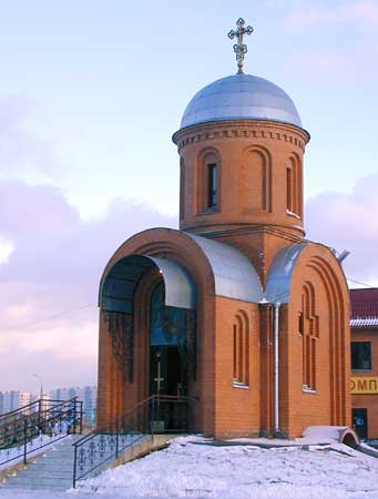 Пантелеймона в Отрадном;2000