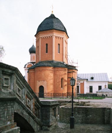 Петра в б. Высокопетровском монастыре;2000