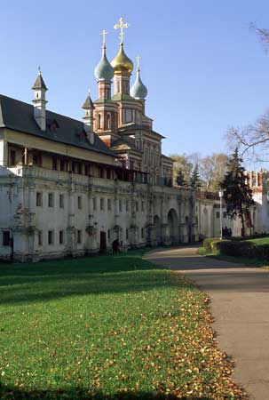 Покрова Пресвятой Богородицы в Новодевичьем монастыре;2000