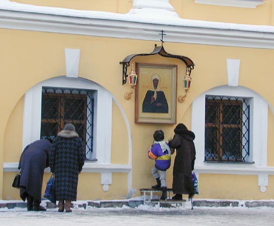 Покрова Пресвятой Богородицы в Покровском монастыре;2000