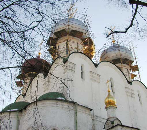 Смоленской иконы Божией Матери в Новодевичьем монастыре;2000
