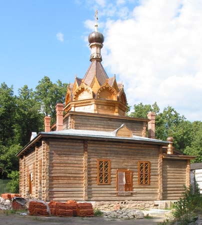 Тихона Задонского на Ширяевом поле в Сокольниках;2002