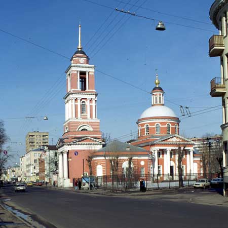 Троицы Живоначальной в Вишняках;2000