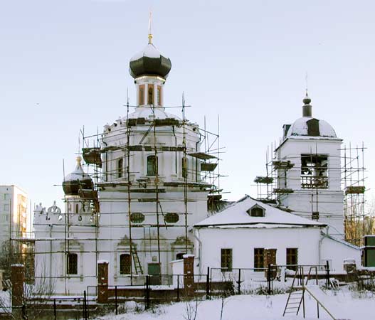 Троицы Живоначальной в Конькове;2000