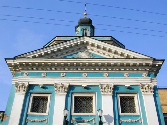 Троицы Живоначальной в Серебряниках;2000