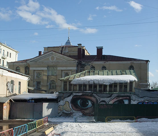 Троицы Живоначальной на Грязях у Покровских ворот;2011