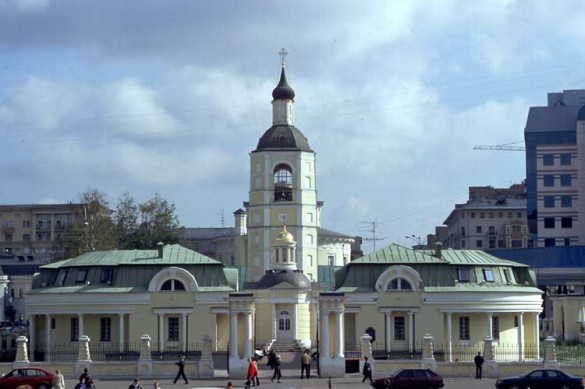 Филиппа, митр. Московского, в Мещанской слободе;2000