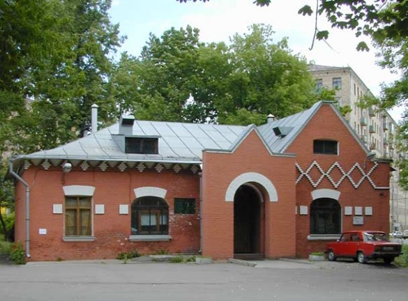 Часовня кладбища Арбатец;2000