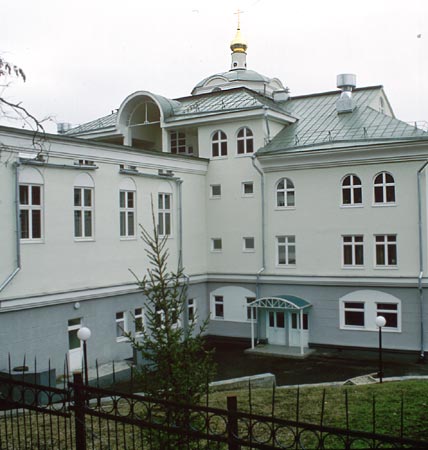 Петра при Традиционной гимназии;2000