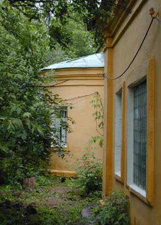 Михаила Архангела при Голицынской больнице;2000